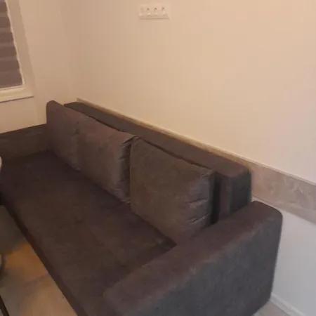 другетів Apartman *