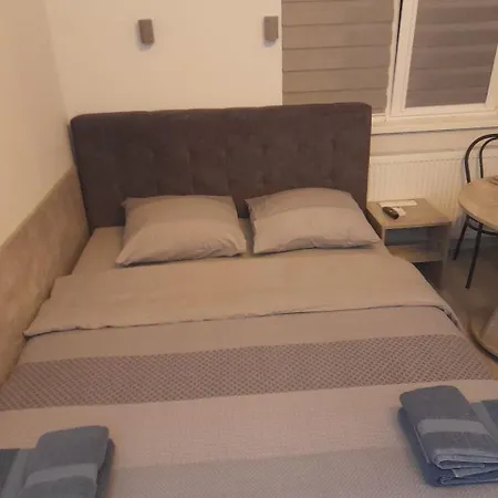 другетів Apartman *